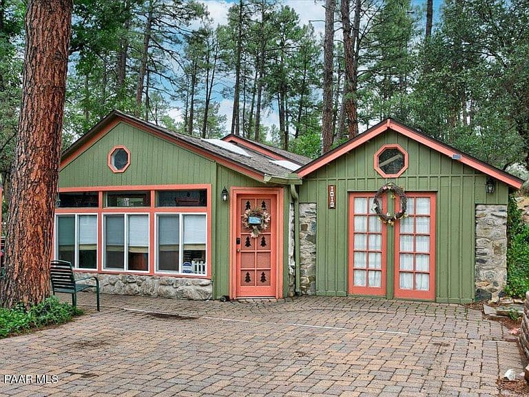 1019 W Canyon Dr photo 1