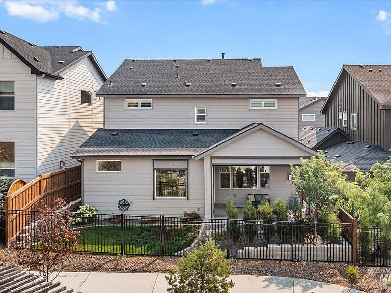 2543 S Via Privada Ln photo 2