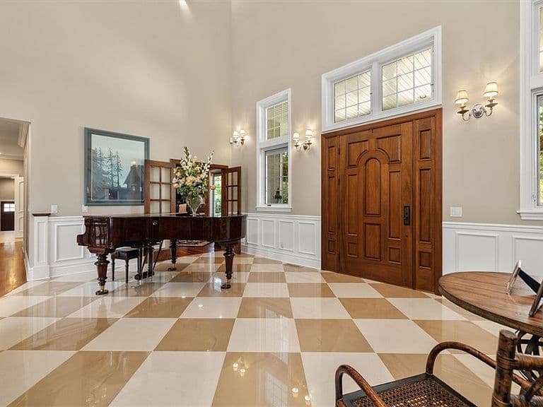 620 Highland Park Dr photo 3
