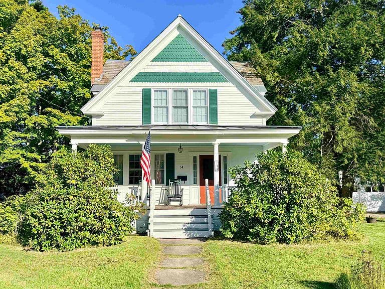 34 Edgewood Avenue photo 1