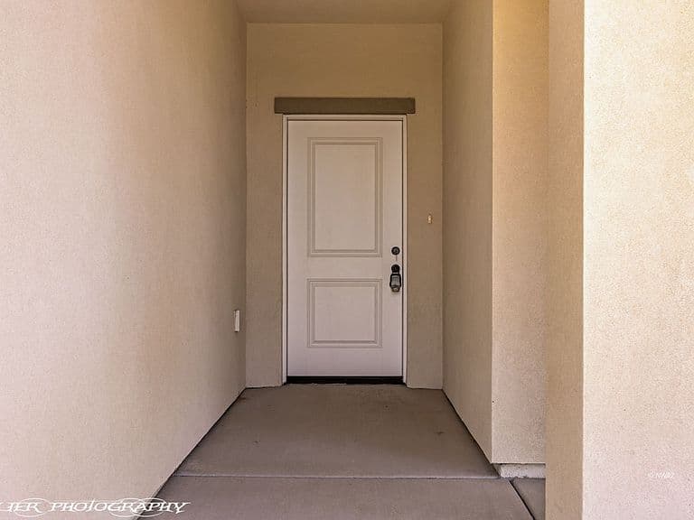 552 E Handcart Dr photo 5