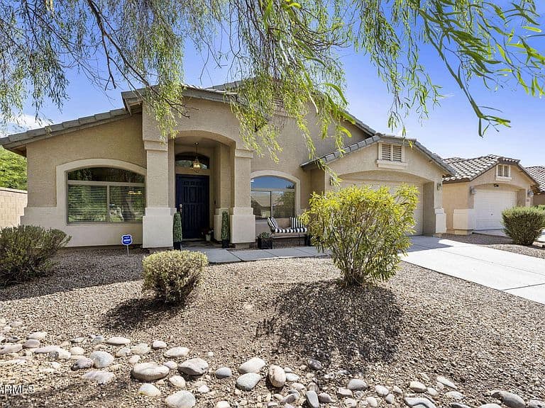 17717 W ANDORA Street photo 4