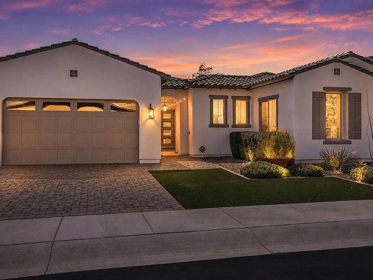 5662 S SHELBY Way photo 2
