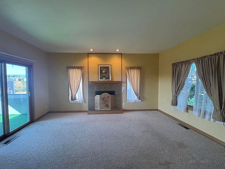 1556 Holly Ponds Dr photo 4