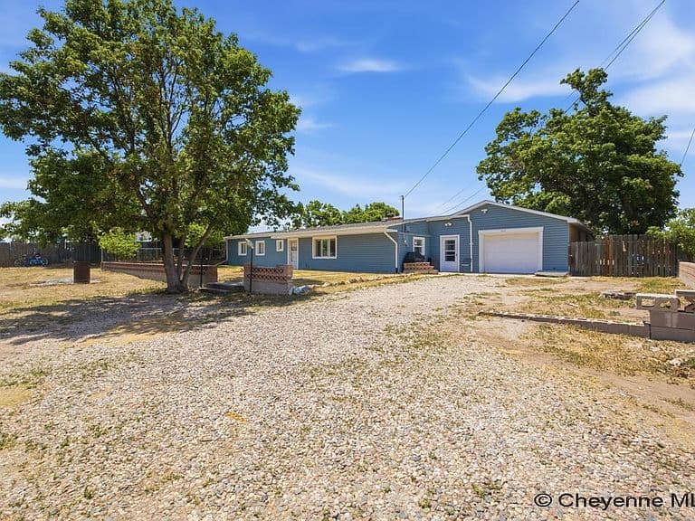 403 Walker Ln photo 1