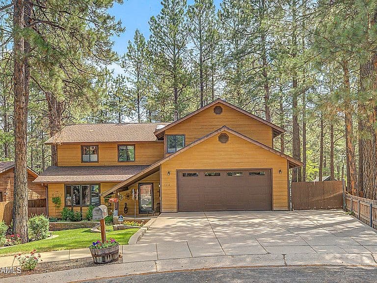 3110 W Tami Ln photo 2
