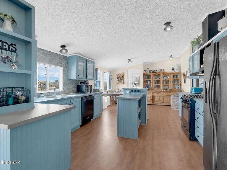 12201 N Derringer Rd photo 5