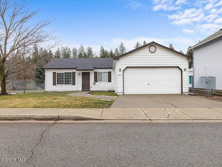 6648 W Legacy Dr photo 1
