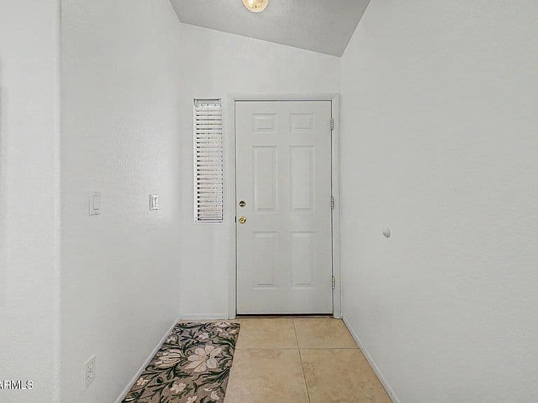 22407 N 20TH Place photo 5
