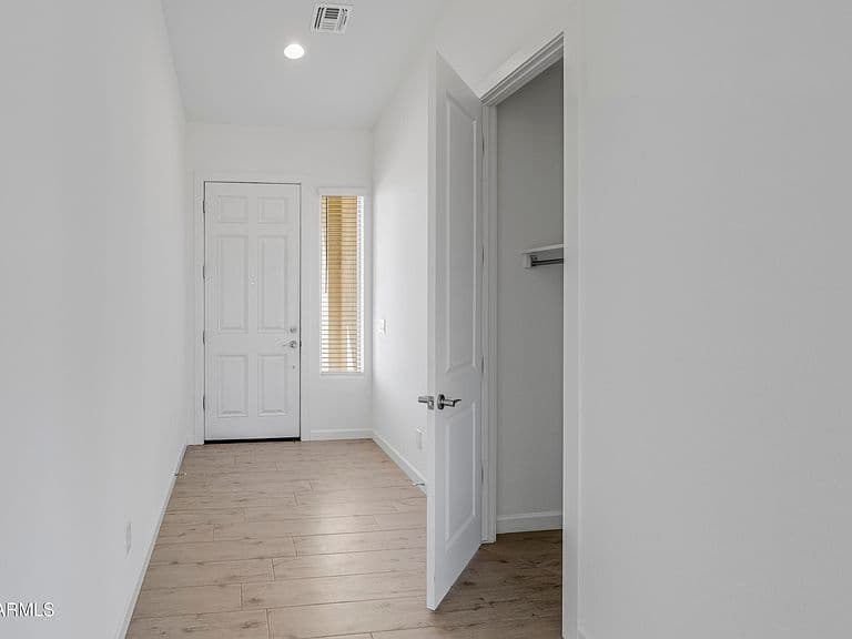 16342 E DIXILETA Drive photo 4