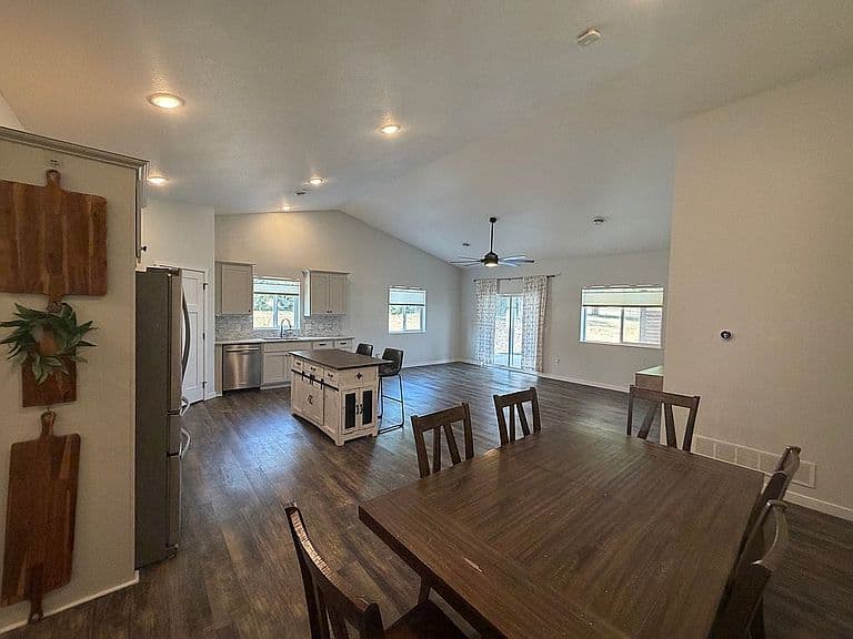 13112 Arapahoe Dr photo 4