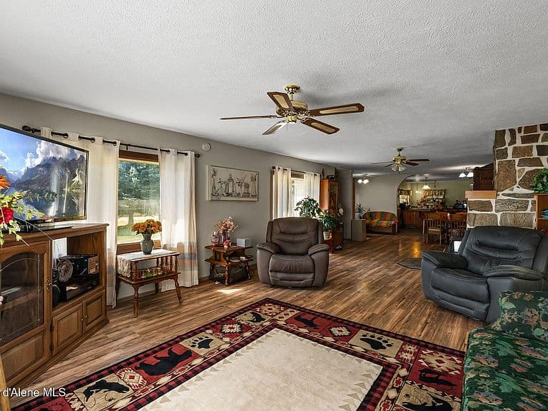 2081 Kendall Rd photo 5