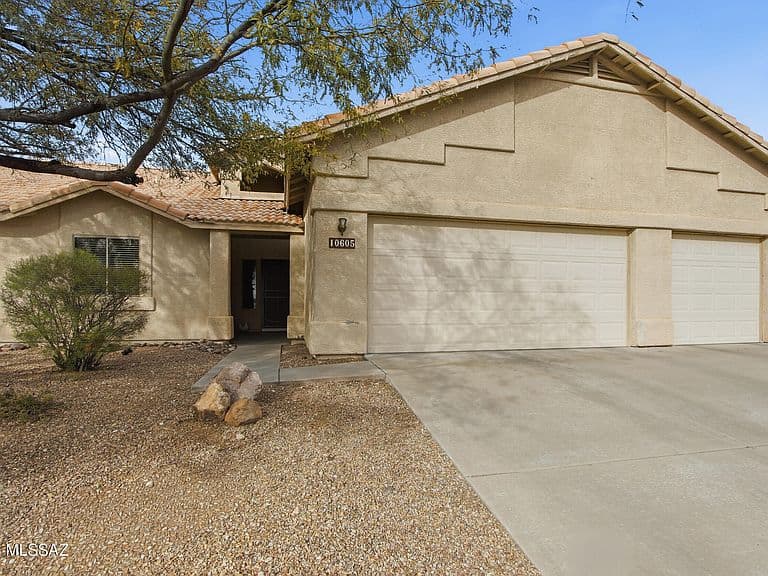 10605 E Heartleaf Willow Dr photo 1
