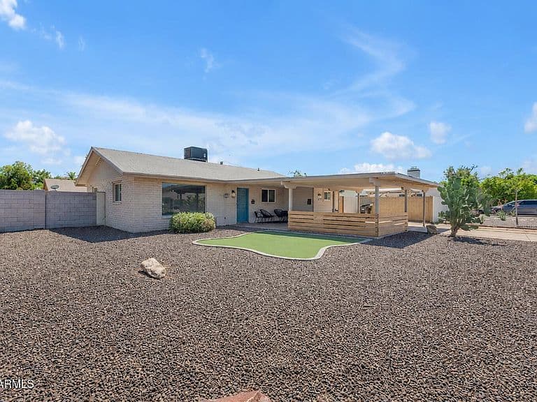 6943 E Granada Road photo 1