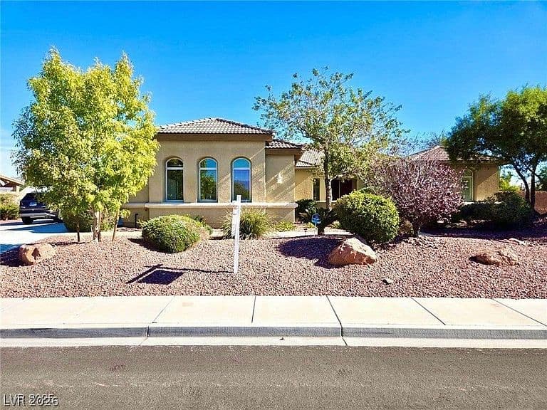 8370 Unicorn St photo 1