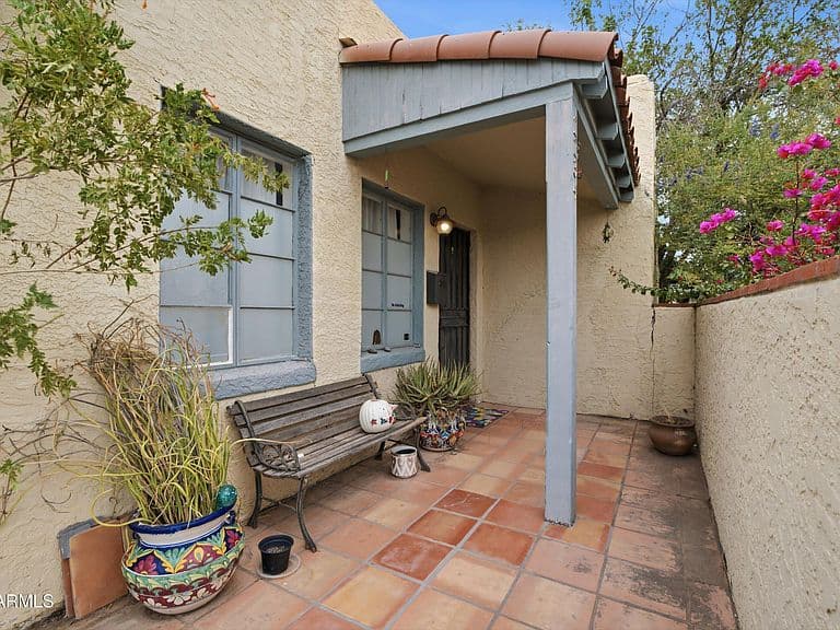2234 E VIRGINIA Avenue photo 1