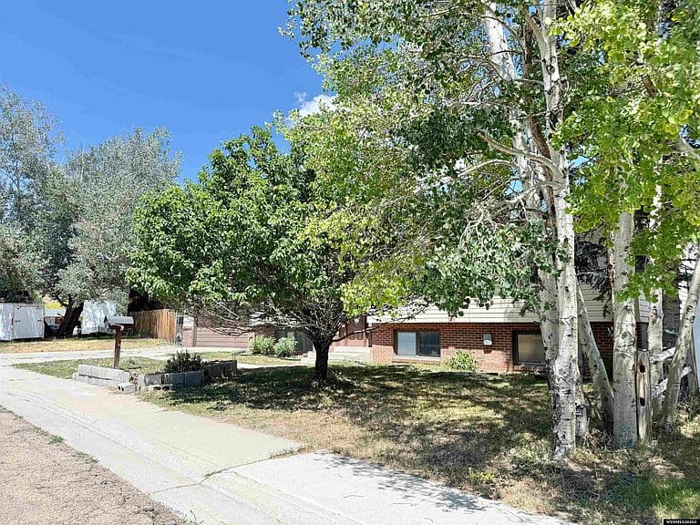 1305 5th West Ct photo 3