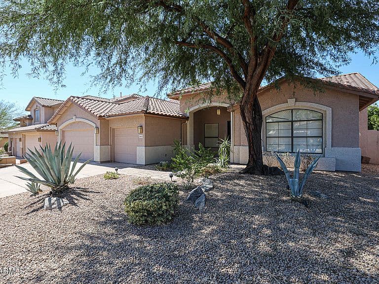 26832 N 45th Place photo 1