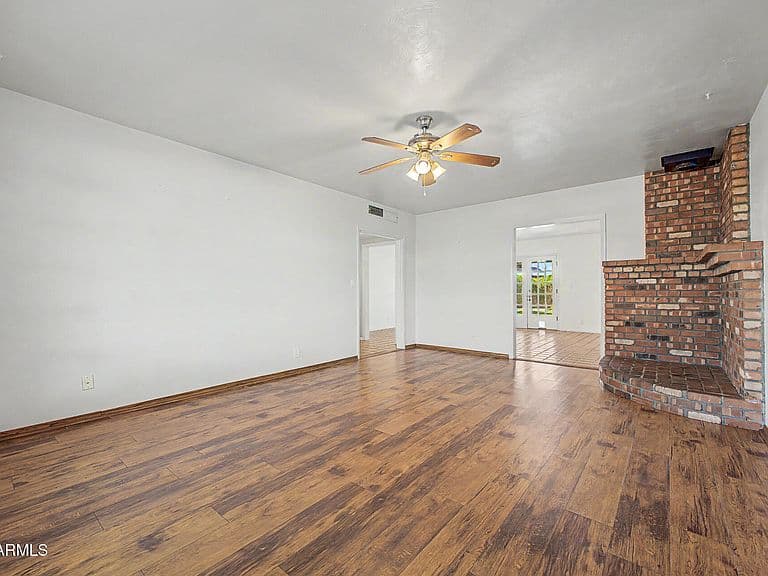 650 N OLIVE -- photo 5