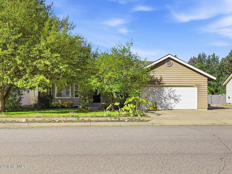 6309 N Pinegrove Dr photo 3