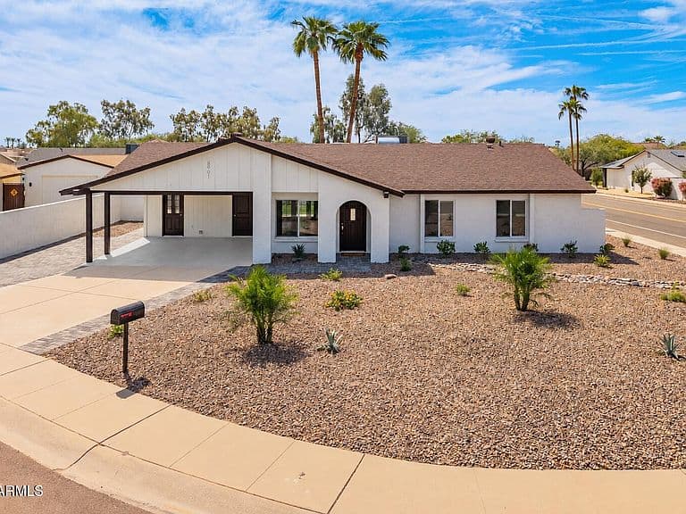 8901 E Lupine Avenue photo 2