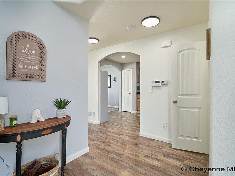 3921 Saddle Ridge Trl photo 5