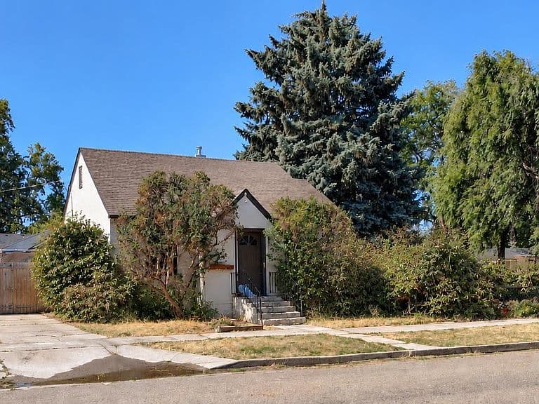 403 E Lincoln Ave photo 1