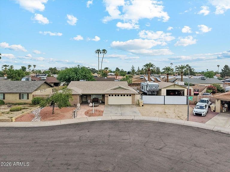 9823 N 48TH Drive photo 3