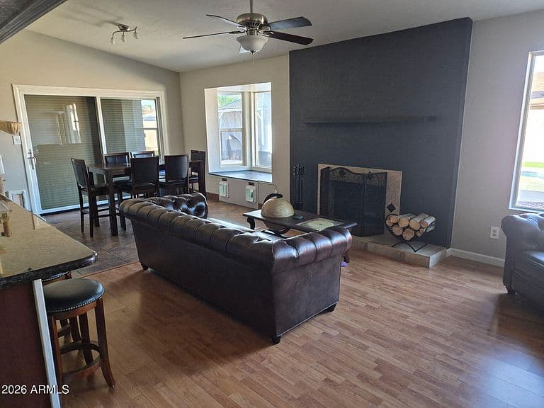 630 W Kilarea Avenue photo 3