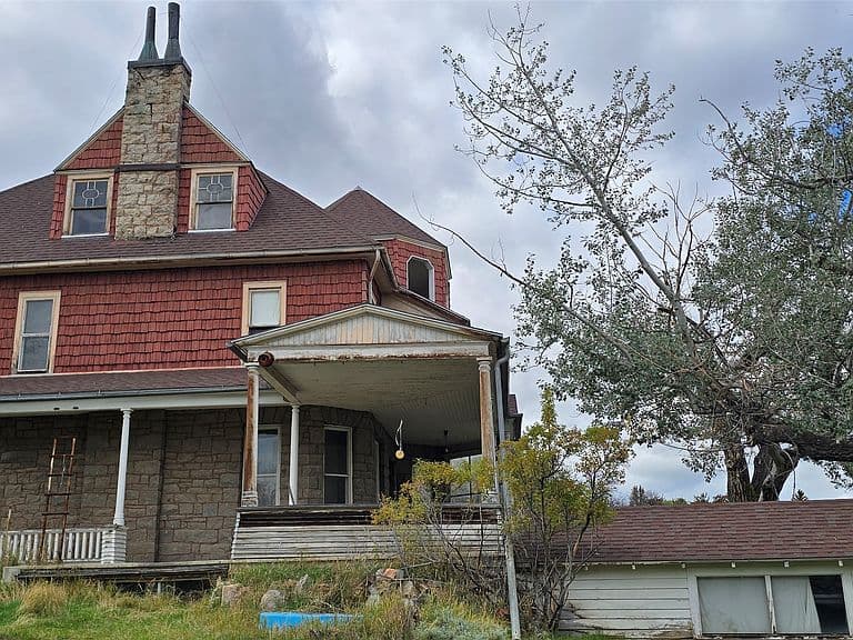909 Flowerree St photo 4