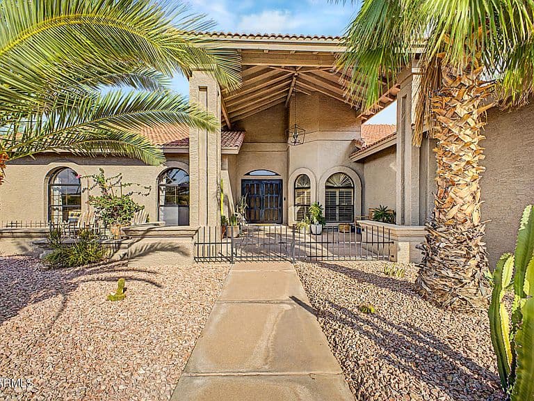 13819 N ARROWWEED Drive photo 2