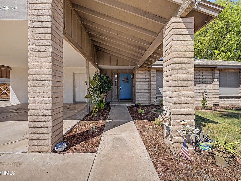 2816 W VILLA MARIA Drive photo 2