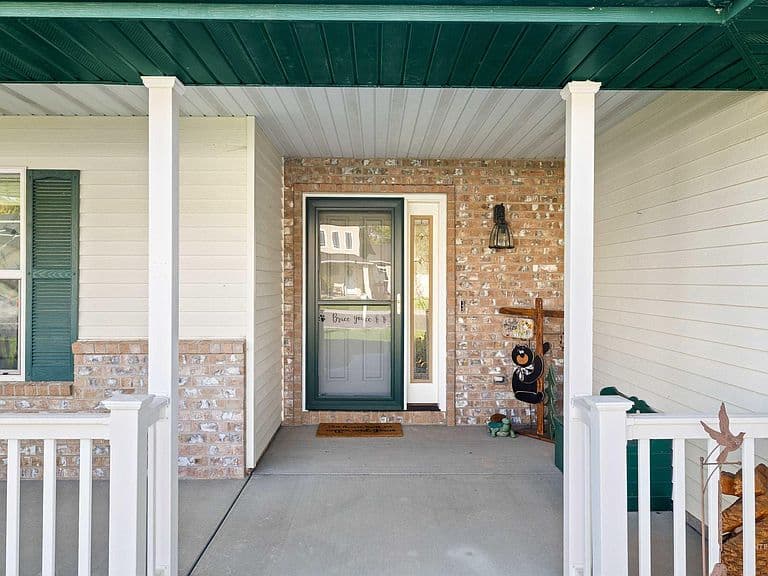 1143 Eastridge Way photo 3