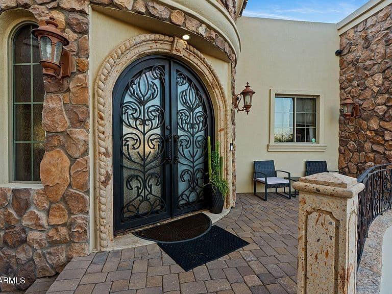 18425 W SANTA IRENE Drive photo 4