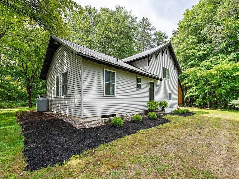 10 Blake Mountain Road photo 3