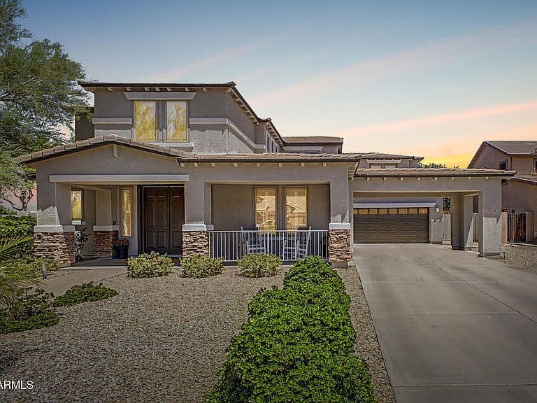 3228 E ANIKA Drive photo 1