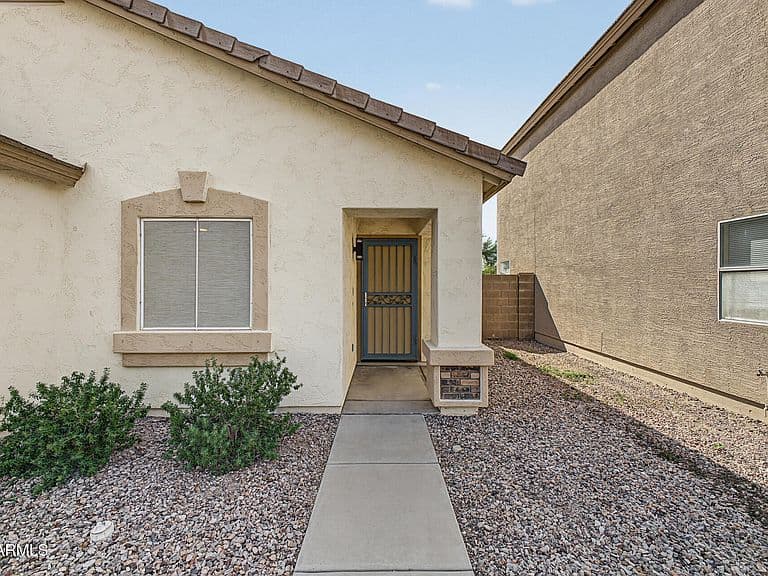 22833 W MOHAVE Street photo 5