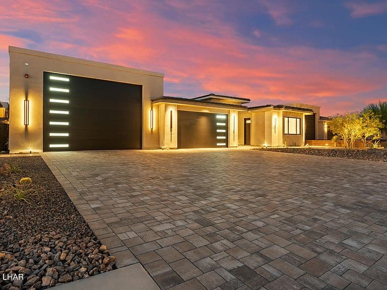6873 Avienda De Los Foothills photo 1