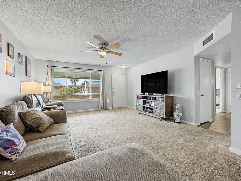 12209 N MISSION Drive photo 5