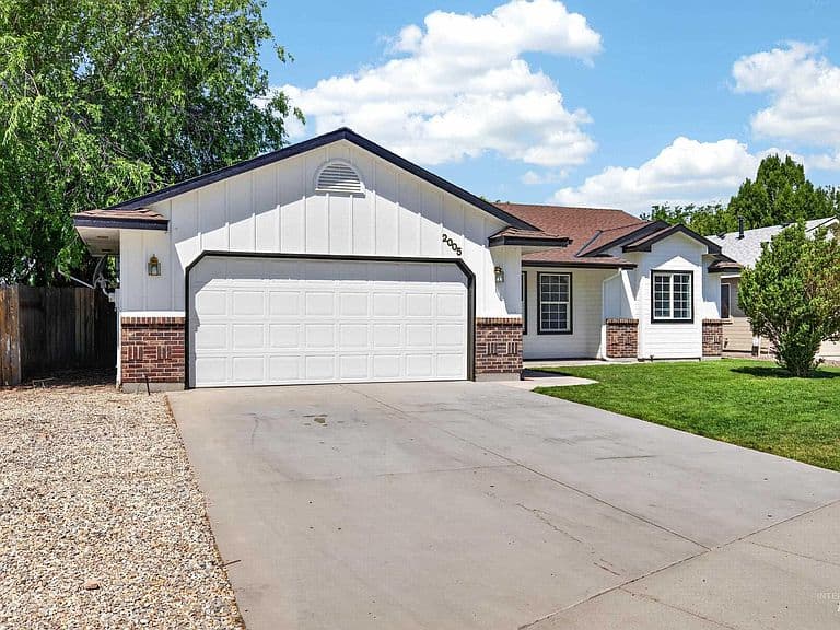 2005 S Crimson Rose Way photo 2