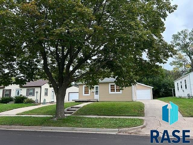 204 N Leaders Ave photo 1
