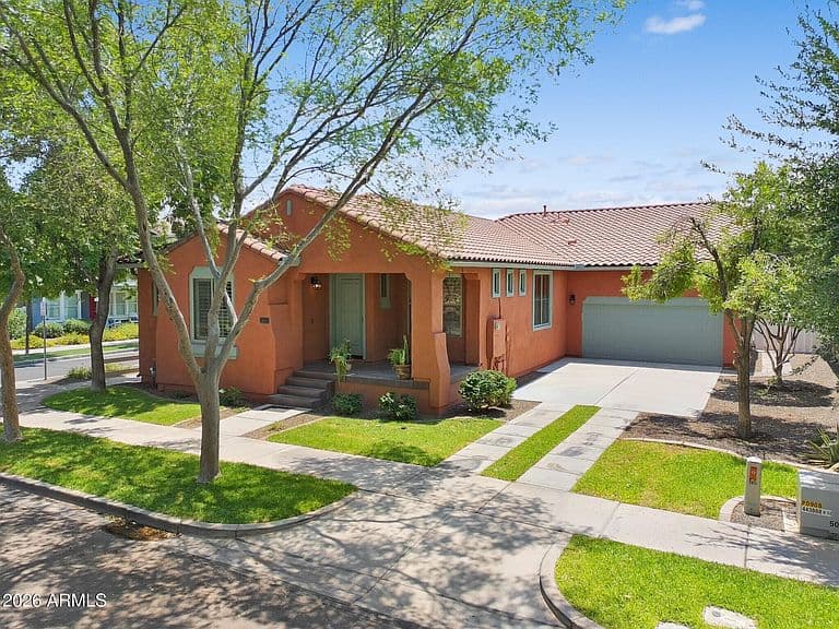 3041 E CAMELLIA Drive photo 2