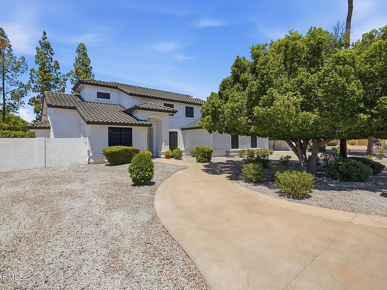 1454 E CALLE DE ARCOS -- photo 5