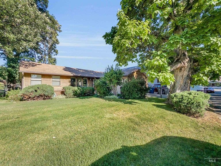 3950 N Whitehead St photo 3
