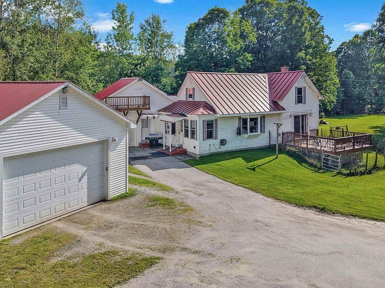 218 Brook Road photo 3