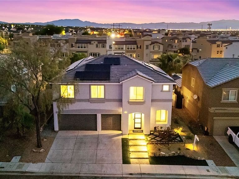 53 Evvie Ct photo 1