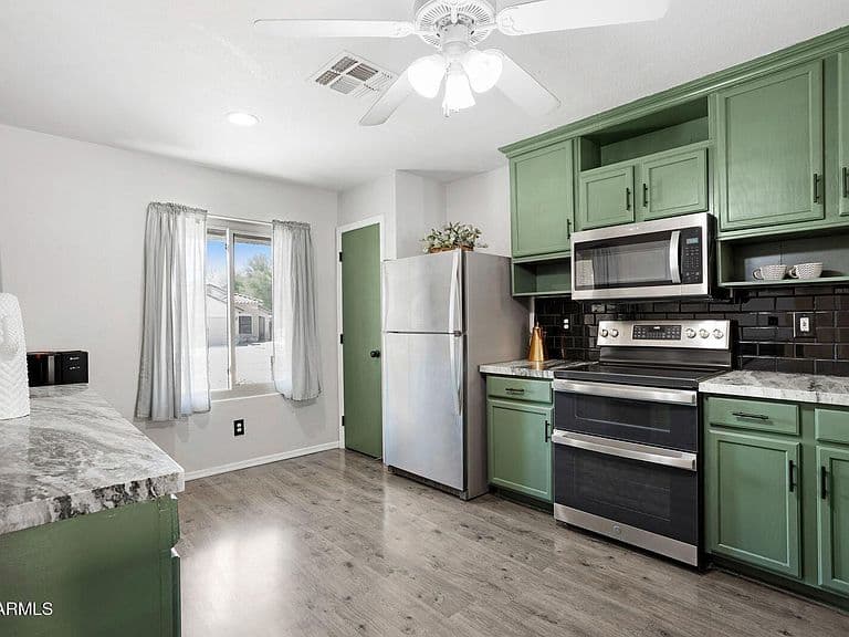 11014 E FLOSSMOOR Circle photo 4