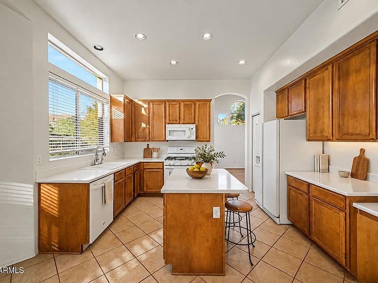 3060 N RIDGECREST -- #102 photo 4