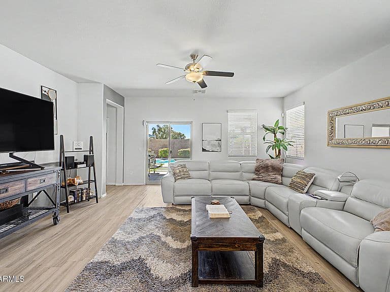4809 E FIRE OPAL Lane photo 3