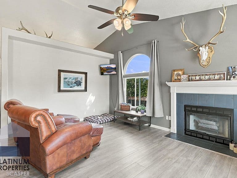 1310 Heathrow Ave photo 5